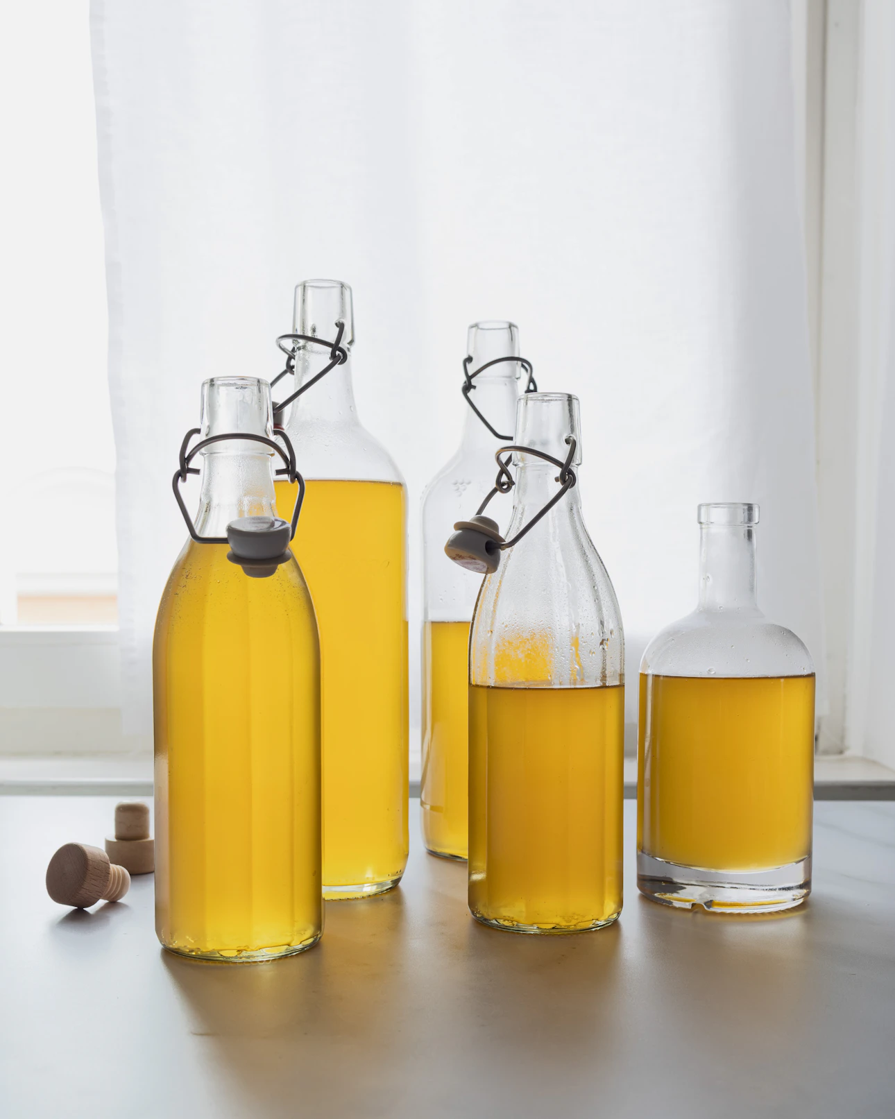 Bottles of cooking oil of different types, showing how cooking oil shelf life varies